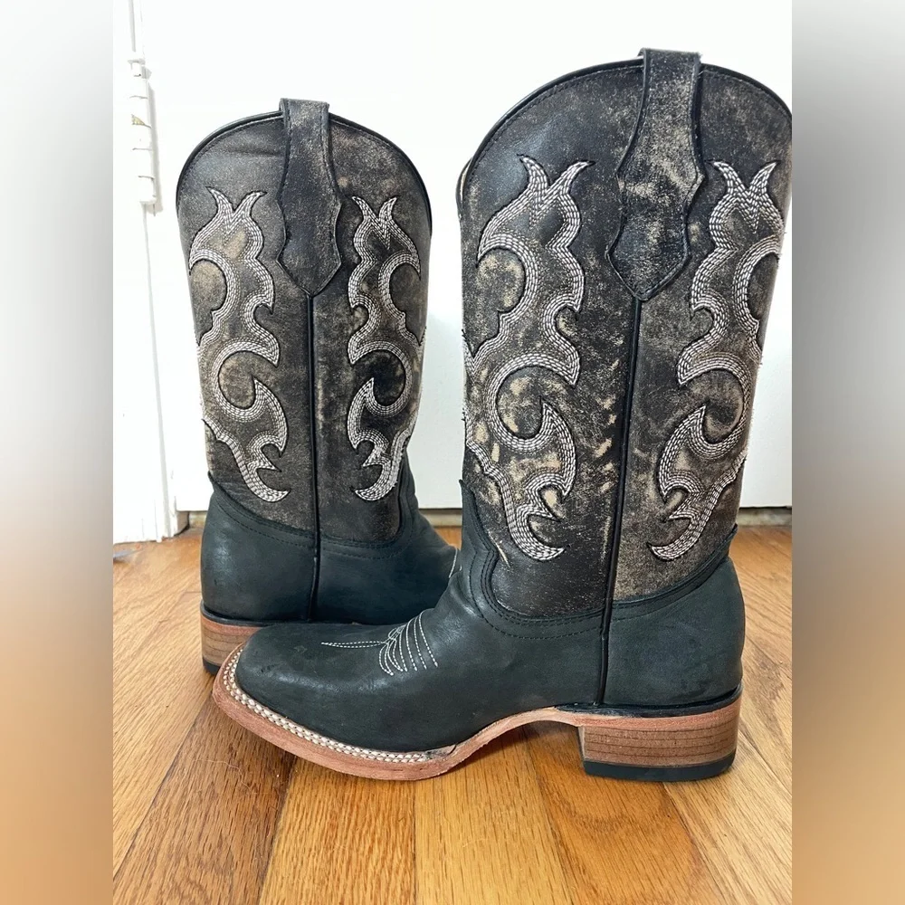Circle G by Corral Kid's Black Leather Embroidered Cowboy Boot 4.5